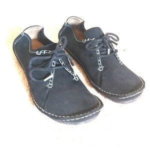 Clarks Originals size 7.5 shoes